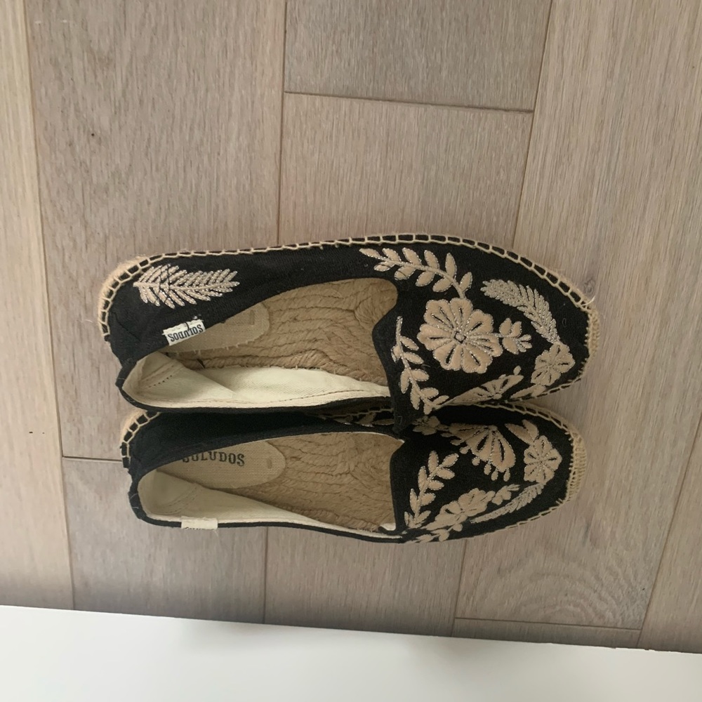 Embroidered espadrilles from soludos!